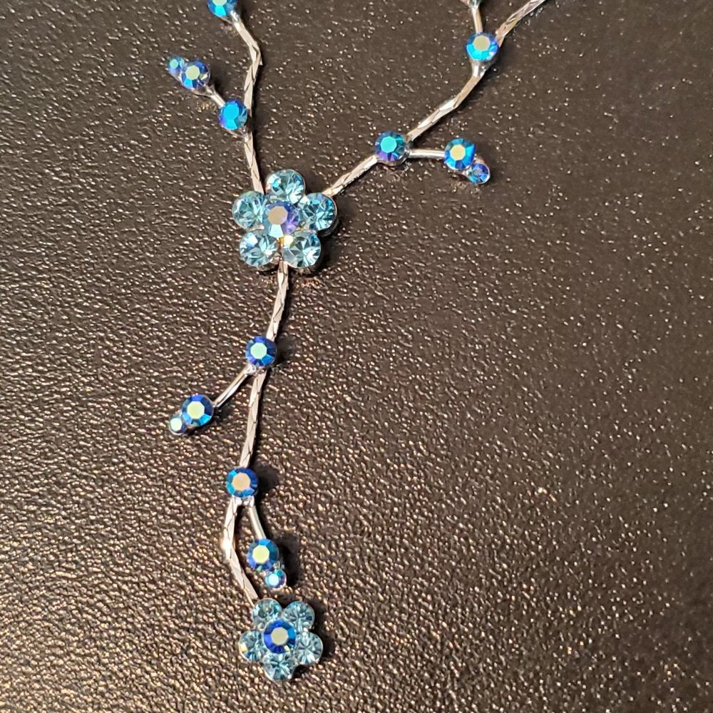Blue Flower Silver Plated Chain Necklace Floral 16